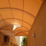 مظلات وسواتر مداخل